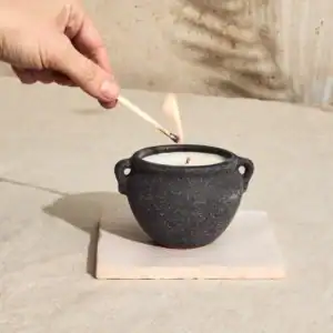 Terracotta Pottery Candle - Charcoal & Matcha